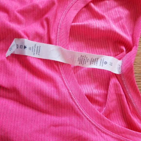 Lululemon brand new top - Picture 2 of 3